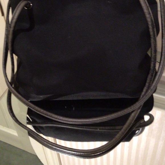 ⬇️Price Dropped ⬇️Vintage black authentic Nine West shoulder bag Preloved - Picture 3 of 8